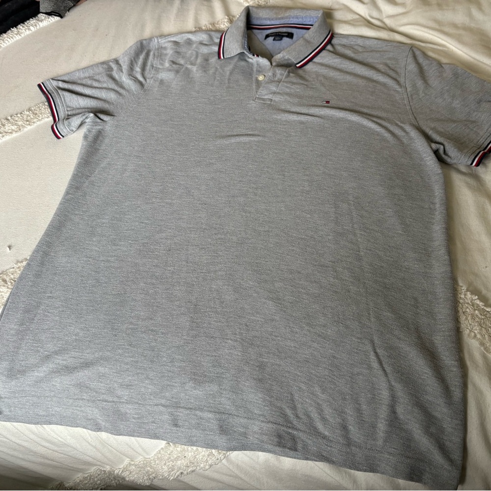 Tommy Hilfiger Light Gray Polo Shirt with Red Accents